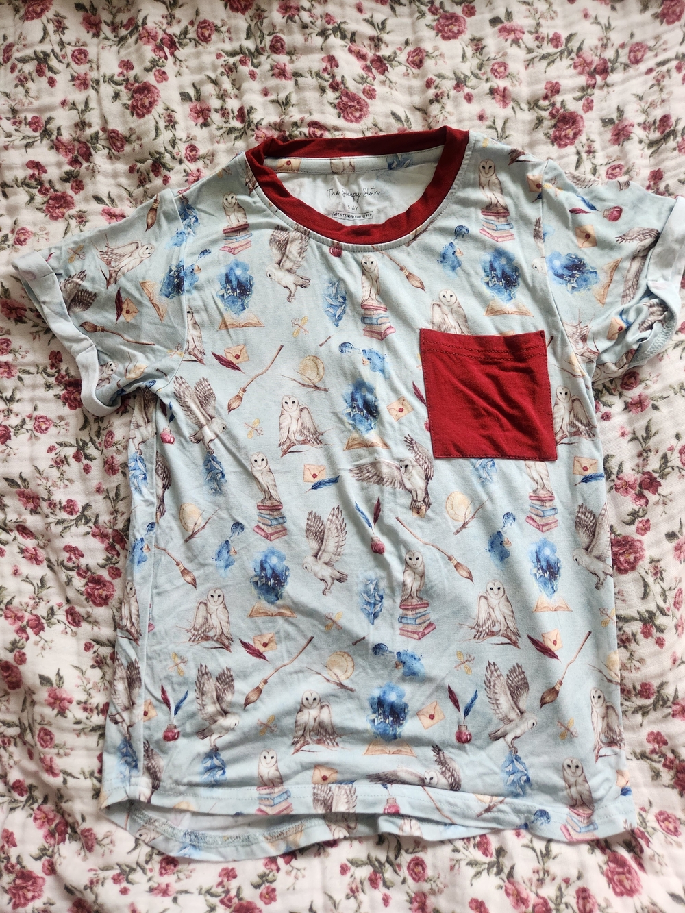 Light Blue Short-Sleeve Kids Tee with Red Pocket - Harry Potter Owl Print 5/6